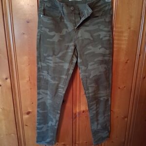 Stylish Camaflouge Levi Skinny Pants